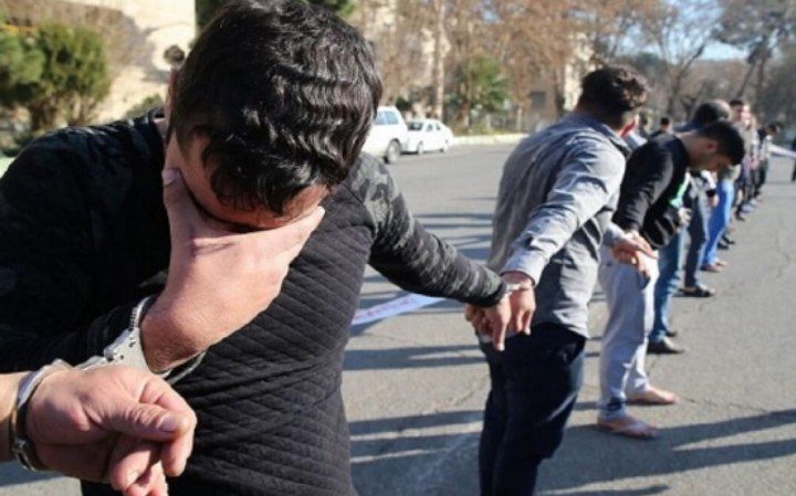 بازداشت ۱۵ نفر معتاد پر خطر و کشف موادمخدر در “مرند