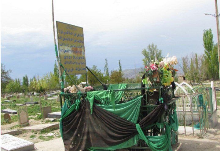 آرامگاه و زیارتگاه پدر و پسر اهل دل / میر صادق موسوی و آقا میر عباس موسوی