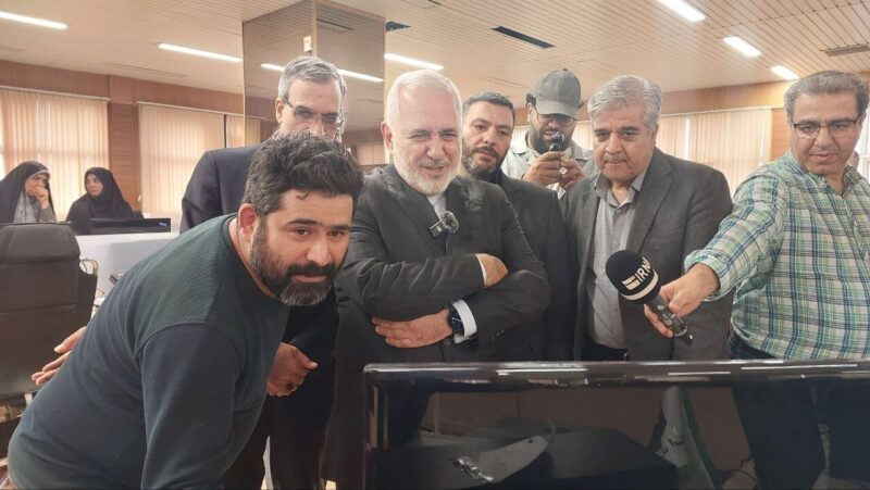 «ظریف» از ایرنا بازدید کرد