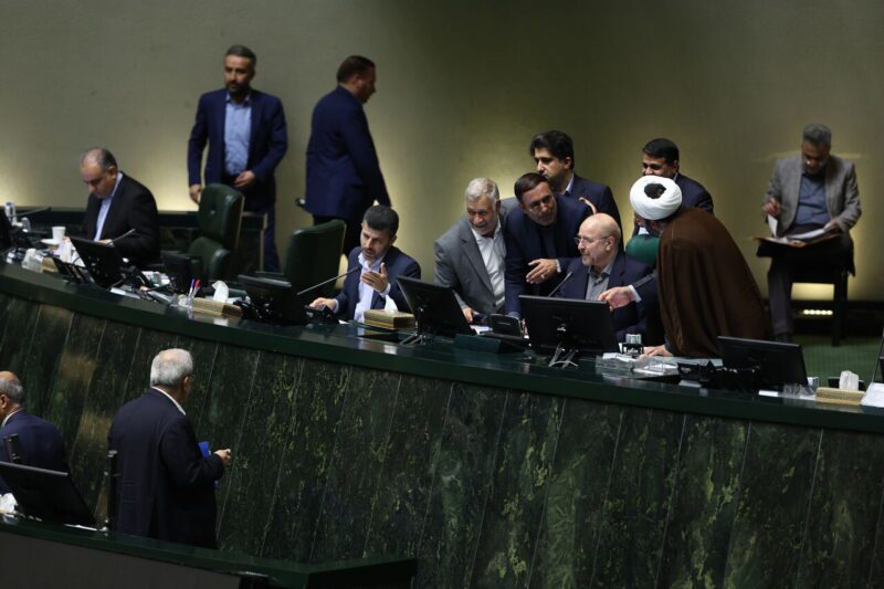موافقت مجلس با تمدید ۶ ماهه دوره ششم شوراهای شهر و روستا 