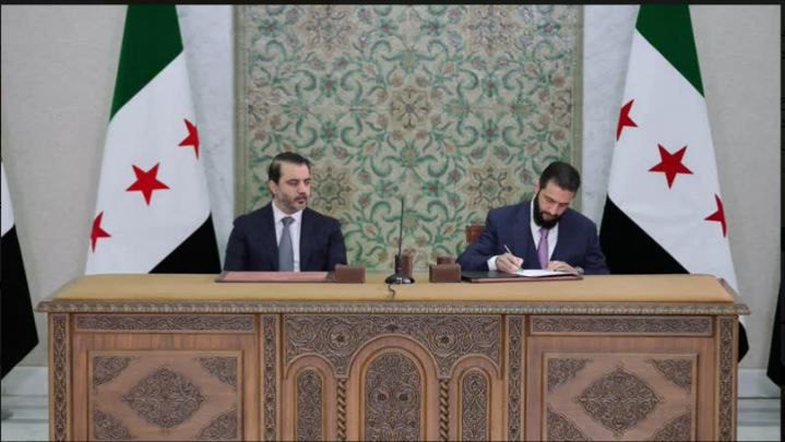الجولانی قانون اساسی موقت سوریه را امضا کرد