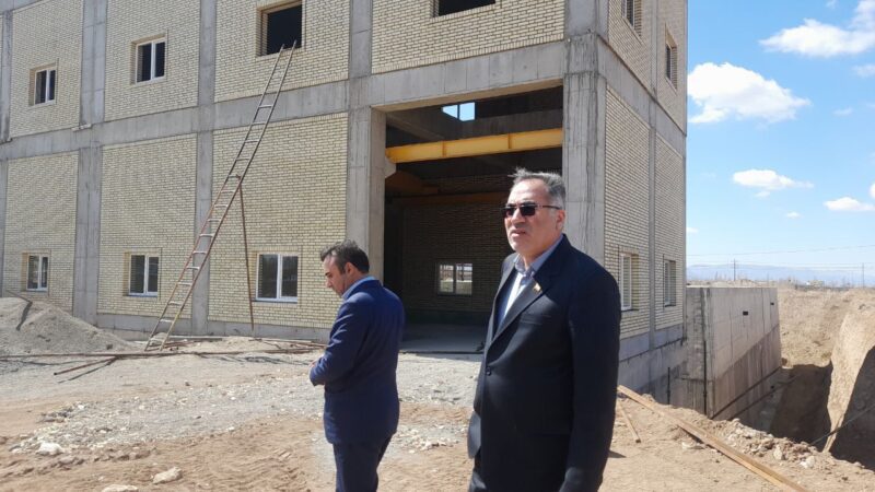 بازدید معاون استاندار و فرماندار شهرستان ویژه مرند از تصفیه‌خانه فاضلاب