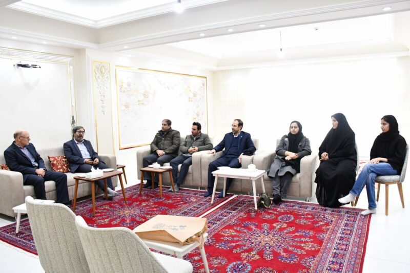 دیدار پرسنل روابط عمومی دانشگاه تبریز با خانواده زنده یاد دکتر ذوالفقار همتی