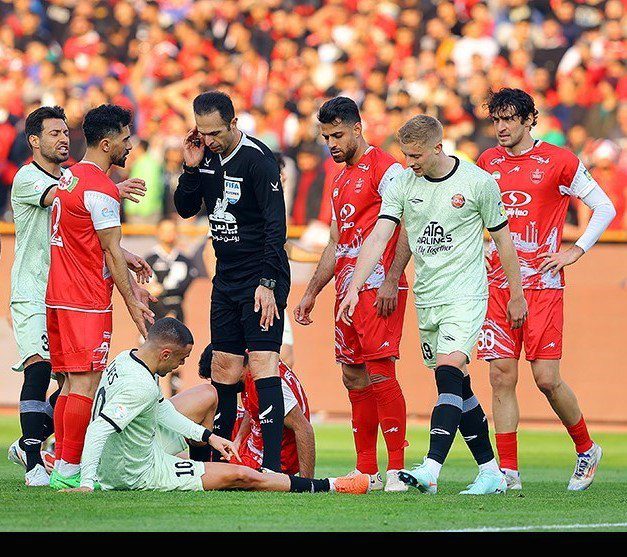 قطعی شدن محرومیت تماشاگران پرسپولیس-تراکتور در ۲ فصل بعد