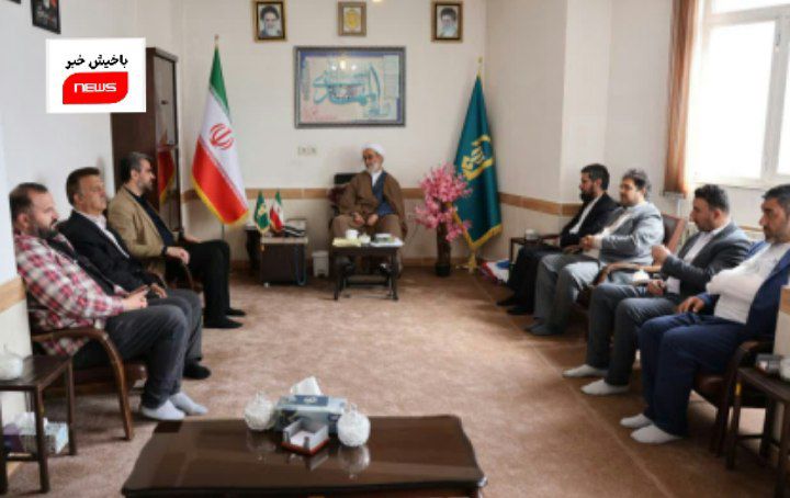 دیدار با امام جمعه محترم شهرستان مرند به مناسبت آغاز هفته هنر انقلاب اسلامی