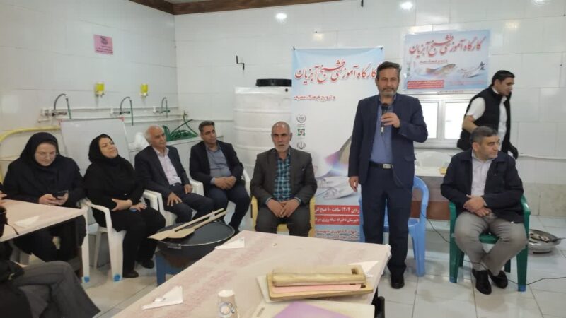 برگزاری کارگاه آموزشی اصول طبخ آبزیان در دبیرستان میر فتح‌اله سید زنوزی شهر زنوز