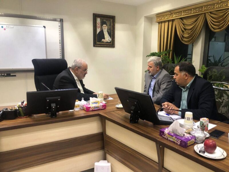 پیگیری مسائل زیرساختی حوزه آب و برق در دیدار دکتر طاهری با وزیر نیرو