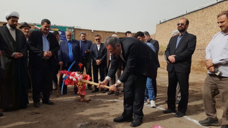 مراسم کنگ زنی مدرسه ۳ کلاسه ایلات یالقوز آغاج با حضور معاون استاندار و فرماندار مرند