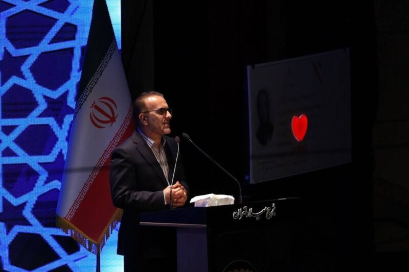 ۴۰۰ هزار عضو سازمان نظام پزشکی در کشور آماده دریافت نشان اهدای عضو هستند