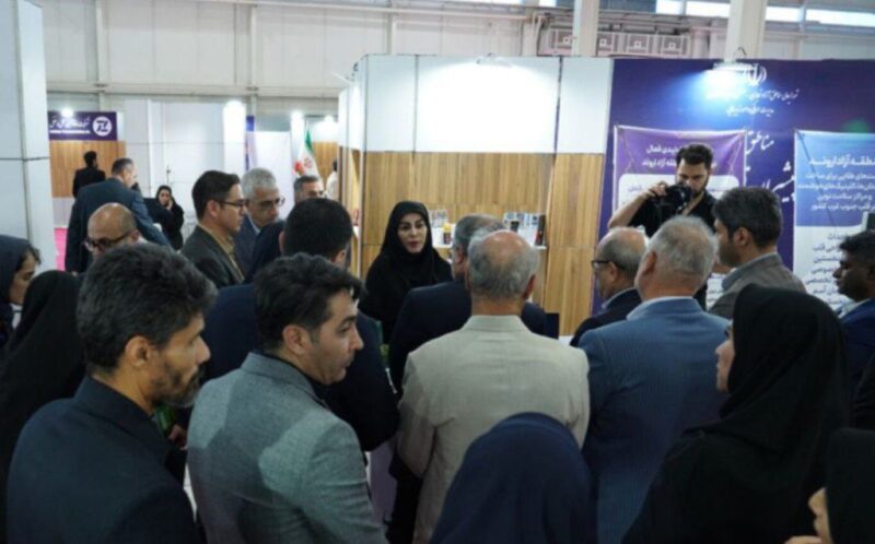 بازدید معاون فرهنگی،اجتماعی و گردشکری دبیرخانه شورایعالی مناطق آزاد از غرفه ارس نمایشگاه ایران زیرساخت