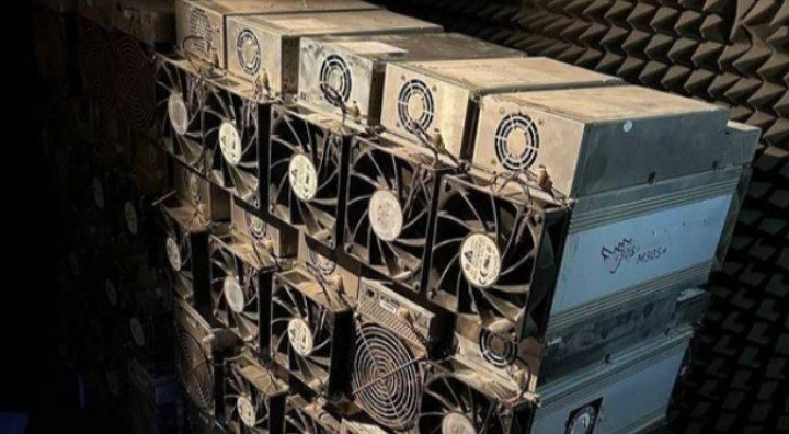 با کشف ۱۰۶۳ ماینر؛ برق تبریز رتبه اول مقابله با مراکز استخراج رمزارز درکشور