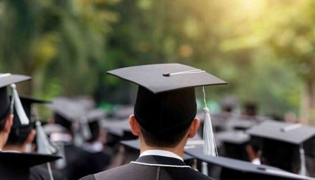 بیش از ۴۰ درصد دانش آموختگان نمی‌توانند شغل مناسب پیدا کنند