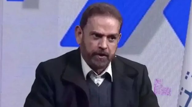 فیروز کریمی مجبور به عذرخواهی شد؛ تقصیر رسانه های بیگانه هاست