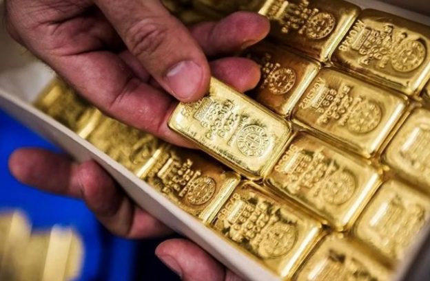 کاهش قیمت طلای جهانی به زیر ۴۰۰۰ دلار