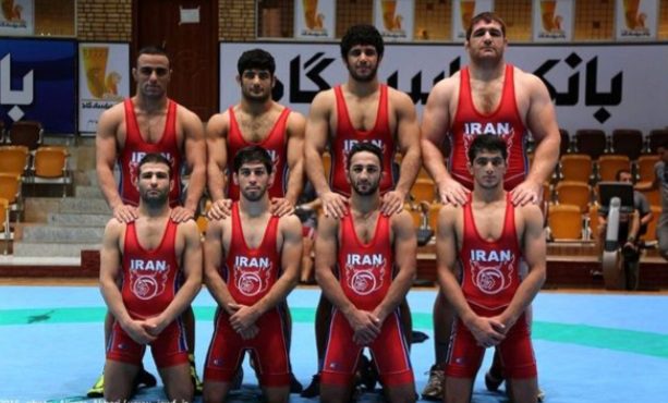 انتقال جام از روسیه به تهران؛ تایید قهرمانی کشتی آزاد ایران در رقابتهای جهانی ۲۰۱۵