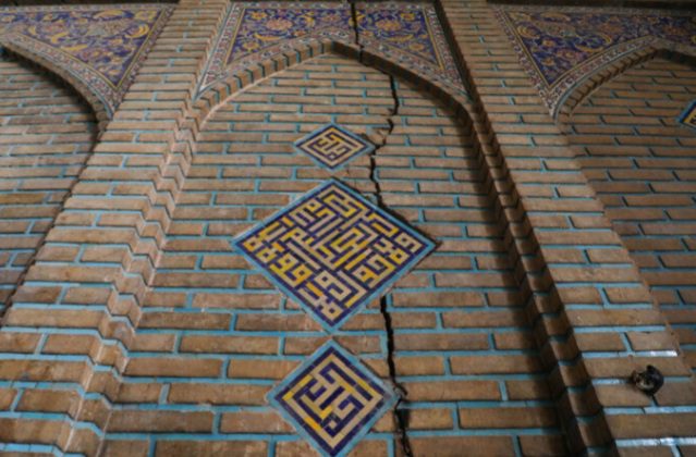 خطر فرونشست زمین در تبریز را جدی بگیریم