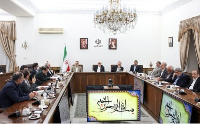 در حال واگذاری بخشی از وظایف حاکمیتی به بخش خصوصی هستیم