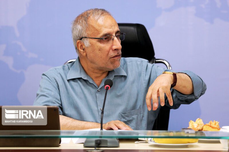 خانیکی: از گفتوگو وفاق حاصل میشود