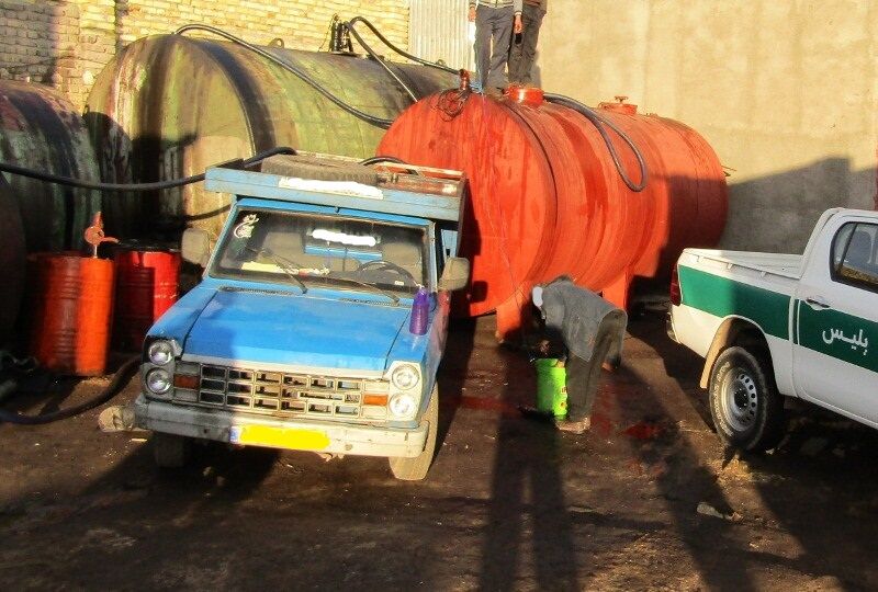 کشف بیش از هفت میلیون لیتر انواع فرآوردههای نفتی قاچاق