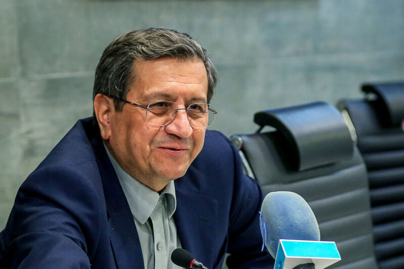 همتی: سرمایه گذاران خارجی اکنون از فعالیت در ایران استقبال میکنند