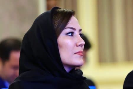 بانوی تبریزی نماینده ایران در نشست سالانه ارتباطات سوئیس