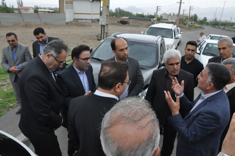 بازدید میدانی مسئولان استانی از اراضی موسوم به باغ عبدالهی در مرند