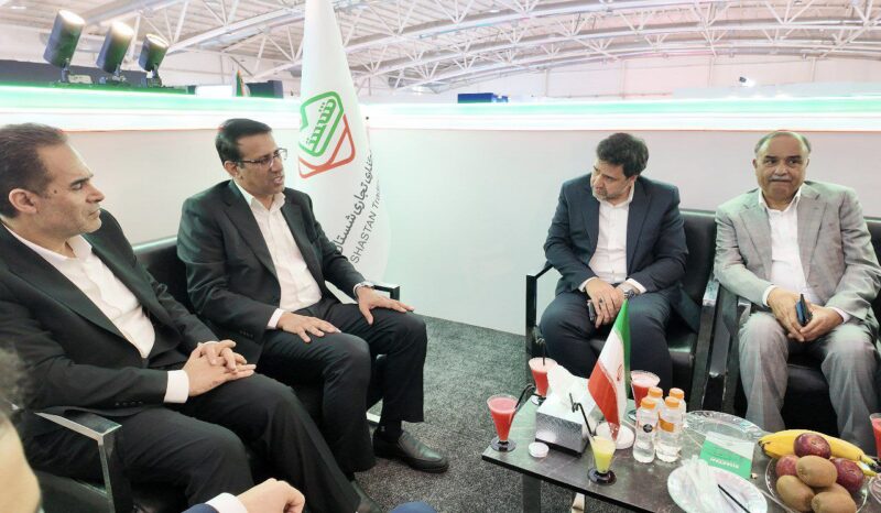 حضور مدیرعامل پتروشیمی تبریز در پاویون شستان و دیدار با رئیس هیئت‌رئیسه صندوق‌های بازنشستگی نفت