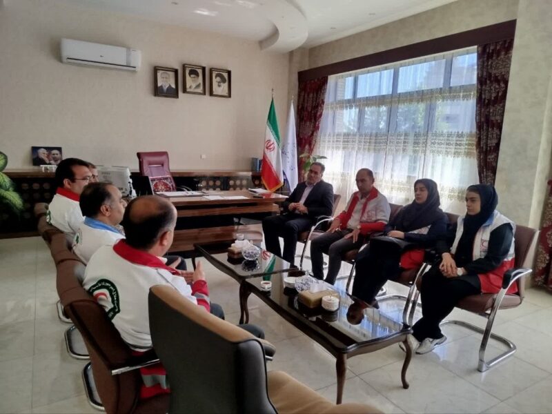 دیدار رییس و کارشناسان هلال احمر شهرستان مرند با معاون استاندار و فرماندار شهرستان ویژه مرند