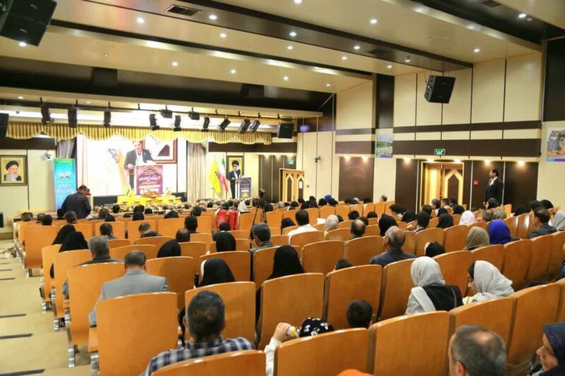هدف غایی مسابقات قرآنی انس با قرآن و گسترش فرهنگ آسمانی در کانون خانواده است