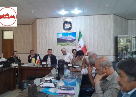 نقد کتاب «سنجاق قفلی» نویسنده  بیش از ده کتاب در مرند+عکس،و فیلم