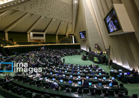 انتخابات هیأت رئیسه و ارسال پیامک‌های تهدید آمیز برای نمایندگان