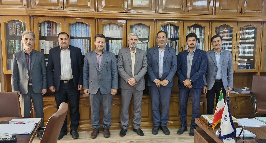 دیدار نماینده شهرستان شبستر با مدیرکل مدیریت و برنامه‌ریزی استان آذربایجان شرقی 