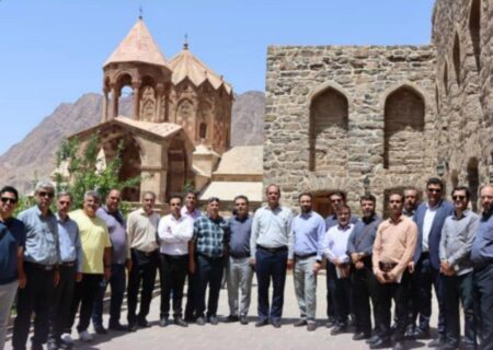 ۳۵ شهردار استان اصفهان از جاذبه‌های گردشگری منطقه آزاد ارس بازدید کردند