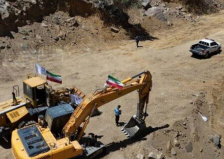 آغاز عملیات اجرایی پروژه احداث محور روستایی مدین بهرامی در بخش ساردوئیه جیرفت