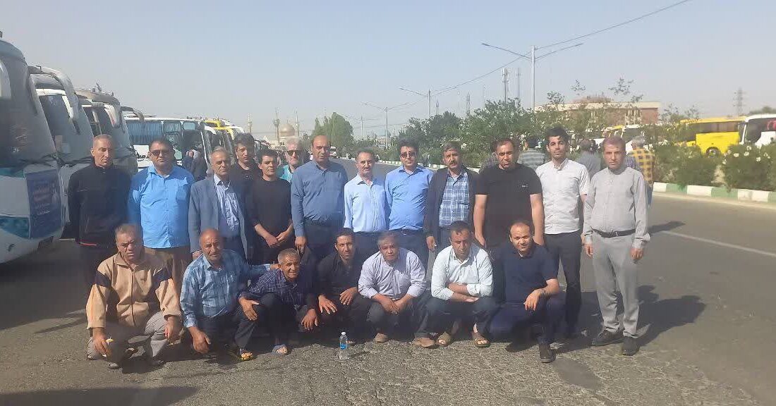 حضور بسیجیان پایگاه‌های بسیج نبی اکرم (ص) و شهید آوینی شهرداری مرند در حرم امام خمینی (ره