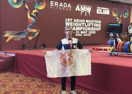 قهرمانی نماینده مجتمع مس سونگون در نخستین دوره مسابقات وزنه‌برداری پیشکسوتان آسیا