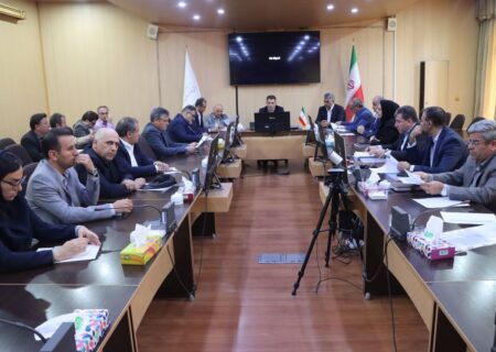 پرداخت وام ساخت مسکن در طرح نهضت ملی مسکن از تسهیلات تکلیفی کلیه بانک‌های عامل کشور است 