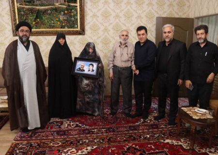 دیدار شهردار تبریز با خانواده معظم شهیدان والامقام «حسن پروردگاری» و «ایرج خدادادی نوبر»