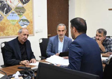 رسیدگی به مشکلات ۱۲ نفر ازمراجعان کشاورزی در دیدارمردمی رئیس سازمان جهادکشاورزی آذربایجان شرقی