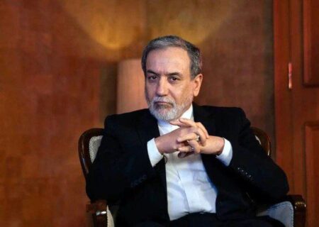 عراقچی: هرگز دست از حق غنی‌سازی نمی‌کشیم