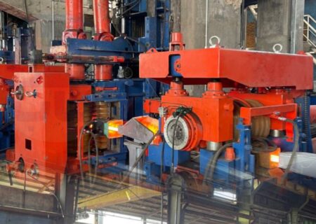 غرور آفرینی فولاد مردان ظفر در جبهه تولید همزمان با حماسه سازی دلاورمردان وطن در جبهه ی جنگ