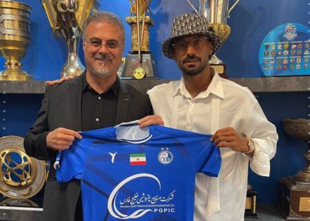 کلاه ۱۲۰,۰۰۰,۰۰۰ تومانی رامین رضاییان هنگام تمدید قرارداد با استقلال