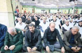 حضور پرشور کفن‌پوشان فدایی رهبری در نماز جمعه همدان