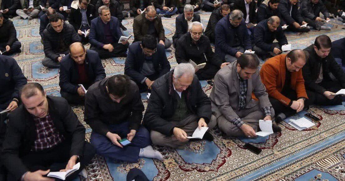 توسل کارکنان منطقه ۸ عملیات انتقال گاز ایران به اهل بیت (ع)