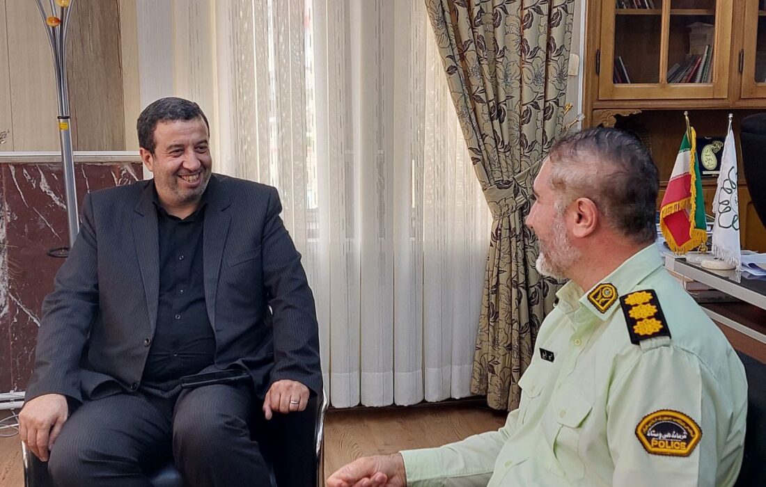 دیدار فرمانده انتظامی شهرستان میانه با شهردار به مناسبت روز شهرداری و دهیاری