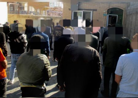 ۳۴ معتاد متجاهر در میانه جمع آوری شد