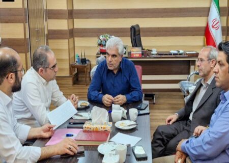 بررسی تجهیزات و امکانات آموزشی مدارس مرند در آستانه سال تحصیلی جدید