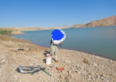 صیادان سد سهند توسط محیط زیست هشترود بازداشت شدند