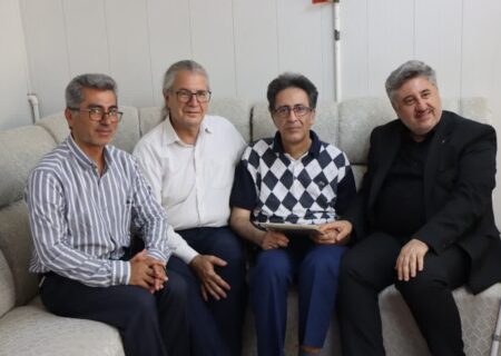 عیادت مدیرکل فرهنگ و ارشاد اسلامی آذربایجان شرقی از پیشکسوت هنر خوشنویسی