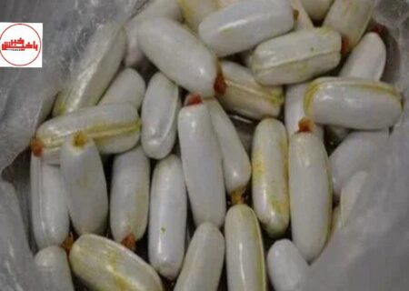 کشف ۳۳ بسته هروئین از معده یک تبعه خارجی که بلعیده شده بود در مرز تایباد+عکس